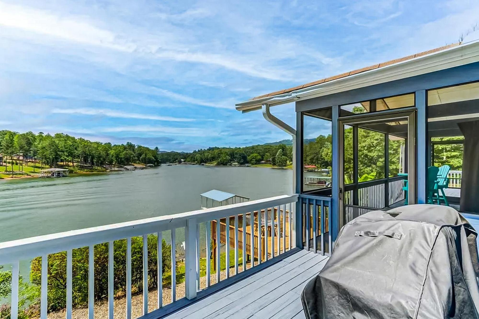 Lake Life ブレアズヴィル エクステリア 写真